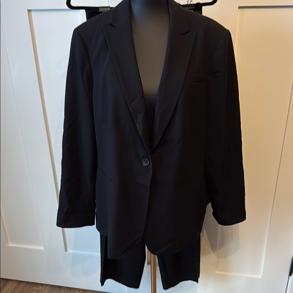 Calvin Klein Women's Black Blazer